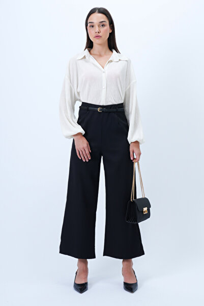 Trend Alaçatı Stili Dámské černé tkané kalhoty s detailem na skrytý zip a kleštěmi ALC-X14323