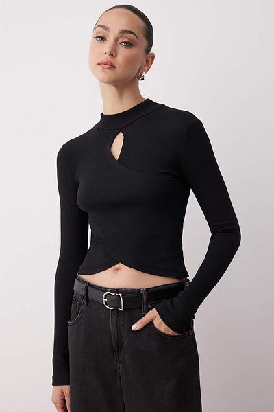 Trendyol Collection Black Cut Out Detail Stand Collar Bodycon Ribbed Stretchy Crop Knitted Blouse Twoaw26Bz00062