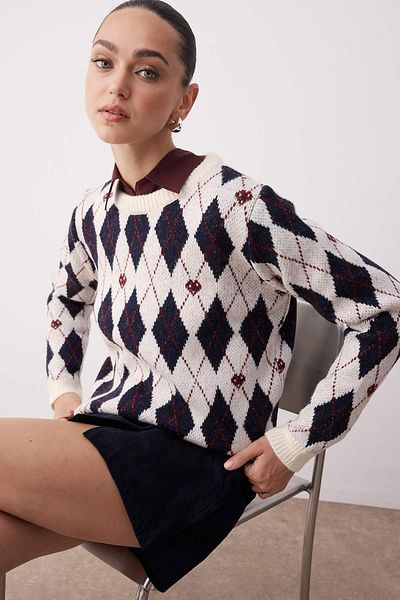Trendyol Collection Ecru Soft Textured Heart Diamond Patterned Glitter Knitwear Sweater Twoaw26Kz00140