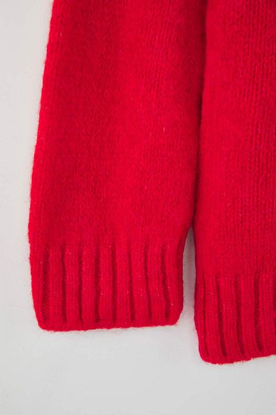 Trendyol Collection Red Soft Textured Wide Fit Basic Knitwear Sweater Twoaw26Kz00073