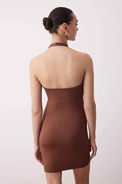 Trendyol Collection Καφέ Μίνι Πλεκτό Φόρεμα με Ελαστικό Σώμα TWOSS25EL00899
