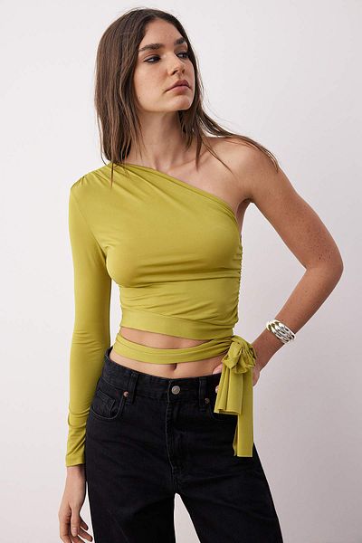 Trendyol Collection Oil Green Leopard Print Slim Tie-Up Detail Single Sleeve Crop Stretchy Knitted Blouse Twoaw23Bz00094
