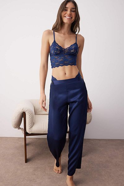 Trendyol Collection Navy Blue 3-Piece Top Lace, Bottom Satin Strap Panty Woven Pajama Set Thmaw26Pt00077
