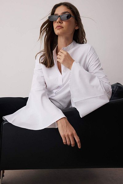 Trendyol Collection Cămașă albă cu mânecă spaniolă țesută obișnuită TWOAW26GO00007