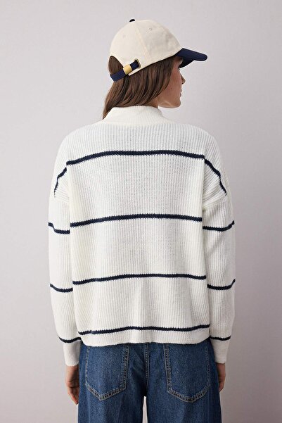 Trendyol Collection Ecru*001 Soft Textured Striped Zippered Knitwear Sweater Twoaw20Xs0009