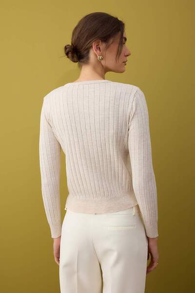 Trendyol Collection Beige 2-Piece Basic Knitwear Cardigan-Blouse Set Twoaw26Hi00213