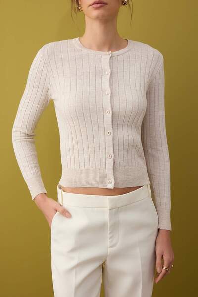 Trendyol Collection Beige 2-Piece Basic Knitwear Cardigan-Blouse Set Twoaw26Hi00213