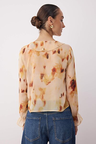 Trendyol Collection Yellow-Multicolor Chiffon See-Through Ruffle Pattern Woven Blouse Twoaw26Bz00094