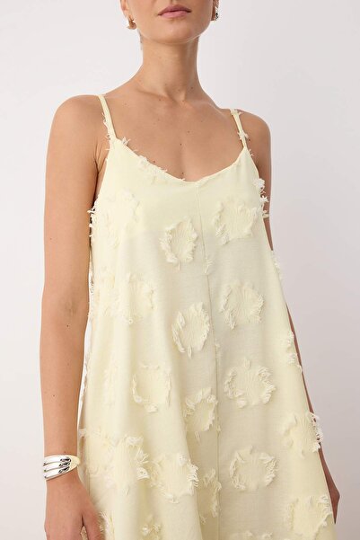 Trendyol Collection Žluté rovné midi tkané šaty TWOSS25EL00905