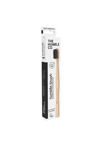 Humble Brush فرشاة أسنان فائقة النعومة باللون الأسود