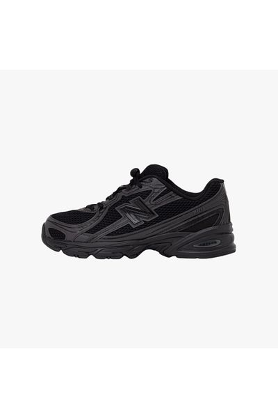 New Balance 740 „Triplu negru”