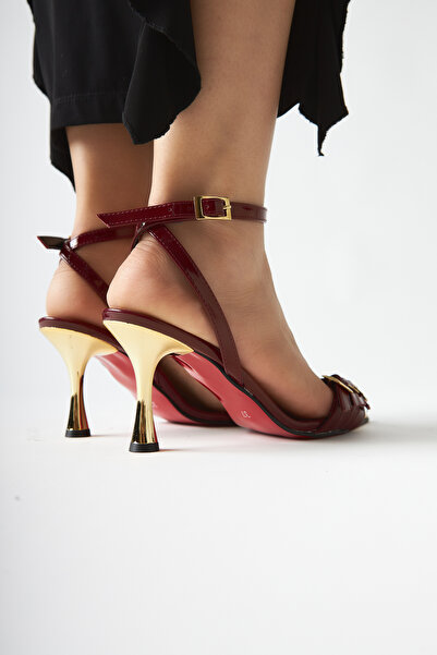 Limoya Helna Bordo Altın Tokalı İnce Topuklu Bilekten Bağlamalı Kadın Sandalet