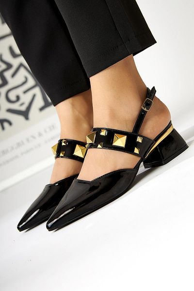 Limoya Nicoline Black Patent Leather Pointed Toe Pyramidal Studded Thick Banded Short Heeled Women's Shoes