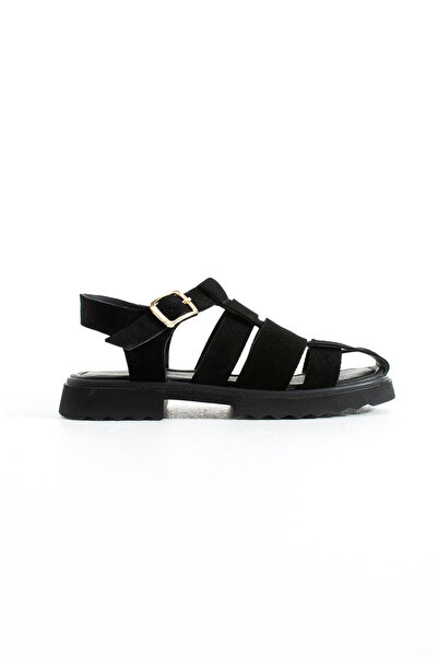 Siena Shoes صندل نسائي من الجلد الطبيعي مزين بإبزيم من Feroxa مصنوع من الجلد ...