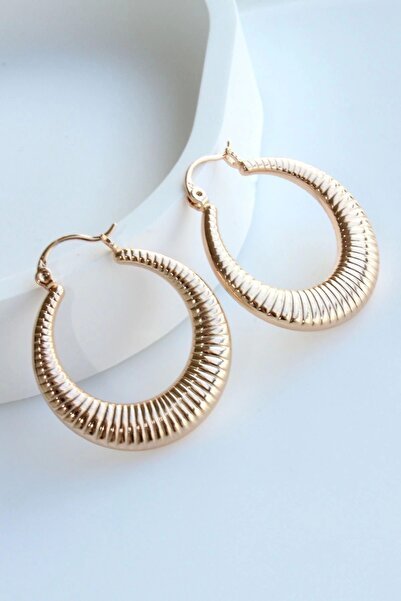 Leo'Stone VİP Xuping Burgulu Elips İstiridye Tasarım Kararmaz Renk Atmaz Kadın Çelik Küpe