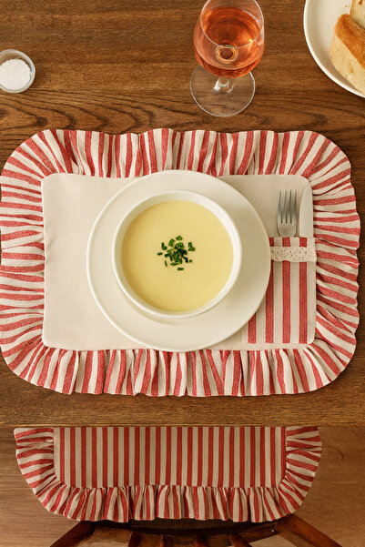 Mirilliahome Set of 2 Red Striped Ruffle Detailed Linen American Service Set – Linen Supla