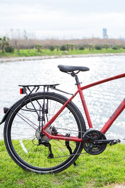 Bisan BİSAN 8500 CİTY Şehir Bisikleti 46 CM HİDROLİK DİSK 28 JANT 27 VİTES MAT KIRMIZI SİYAH