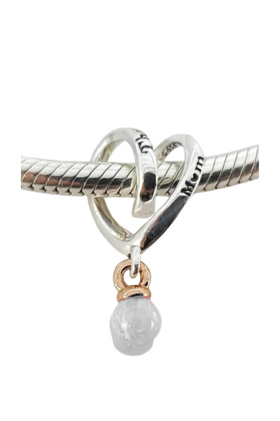 Fubena İki Renkli Sarılı Kalp Beyaz Incili Gümüş Charm