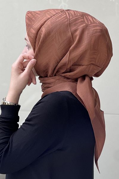 Noura Elisa Scarf