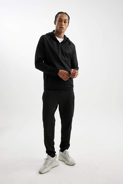 DeFacto Pantaloni de sport DeFactoFit Jogger Slim Fit Slim Fit Skuba Diver Fabric Standard Leg D1951AX24AU
