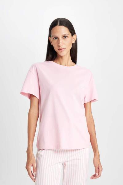 DeFacto Pijama Takım Basic Kısa Kollu Üst Beli Lastikli Alt-Fall in Love D7540AX24AU