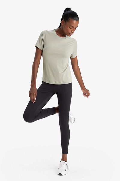 DeFacto Tricou cu mânecă scurtă Fit Standard Fit Crew Gât Sportsman Basic D2296ax24au