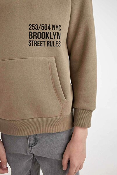 DeFacto Erkek Çocuk Cepli Yazı Baskılı Kapüşonlu Okul Sweatshirt C7567A824WN