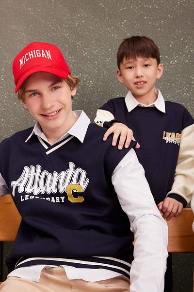 DeFacto Boys' V-Neck Text Printed School Sweater C9283A824Au