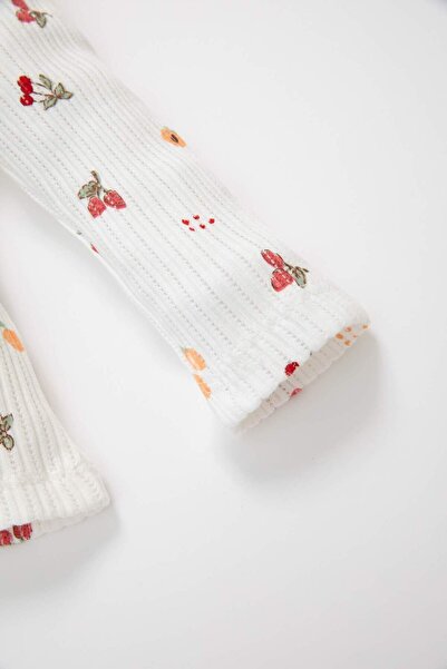DeFacto Kız Bebek Pijama Takımı Meyve Desenli Uzun Kollu Üst Beli Lastikli Uzun Alt D1809A524AU