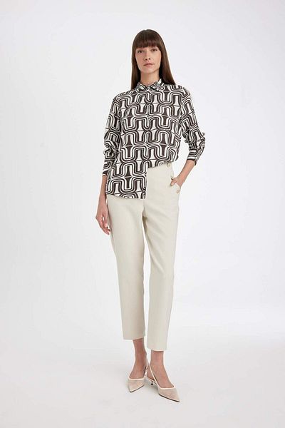 DeFacto Gemustertes Langarmshirt mit normaler Passform I8266az24au