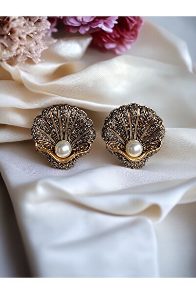 FAYRA ACCESSORIES Deniz Kabuğu Figür İnci Küpe