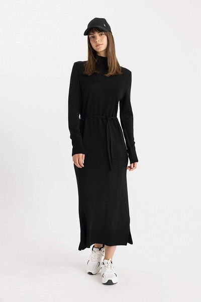 DeFacto Regular Fit Half Turtleneck Basic Plain Slit Long Sleeve Maxi Knitwear Dress A9807Ax24Wn