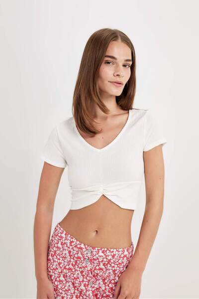 DeFacto V-Neck Slim Fit Wrap Short Sleeve T-Shirt - D2911AX24SM