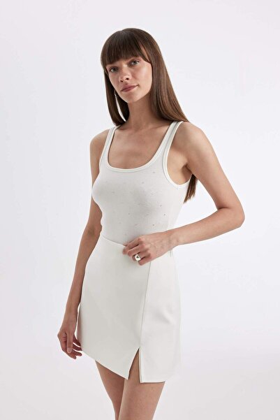 DeFacto Slim Fit Dar Kesim Çizgili Yuvarlak Yaka Fitilli Kaşkorse Atlet D1357AX24SM