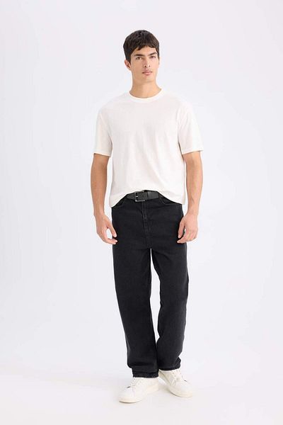 DeFacto 100 % Baumwolle, neues Basic-T-Shirt mit normaler Passform und Rundhalsausschnitt, einfarbig, kurzärmelig, V7699AZ24SP