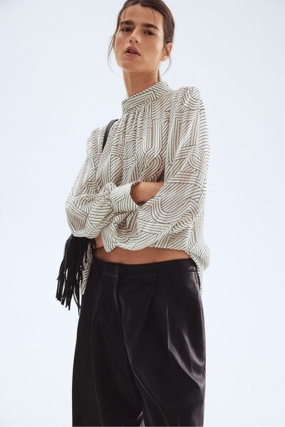 H&M Dik Yakalı Bluz