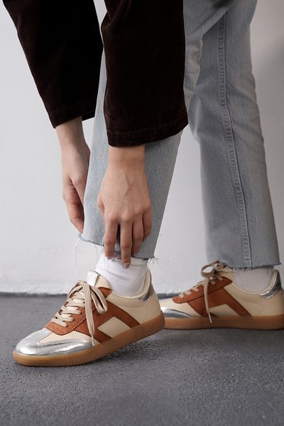 Capone Outfitters Esme Women's Sneaker