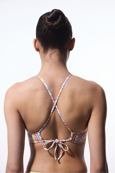 Penti Ila Bralette Top de bikini cu decolteu cu șarmuire dublu