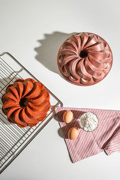 Nehir Nilüfer Rose Gold Casting Cake Mold 24.5 cm
