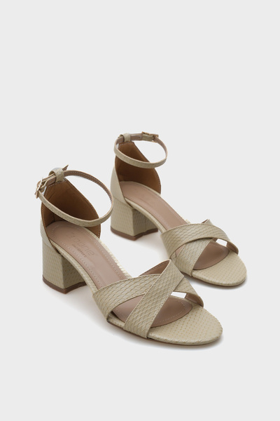Capone Outfitters Elara Round Toe Cross Strap Mid Heeled Women's Sandals