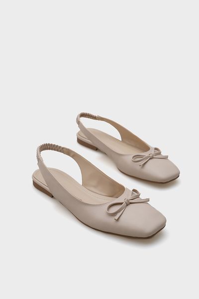 Capone Outfitters Women's Flats - Open Back, Blunt Toe and Bow Detail, Elastic Back