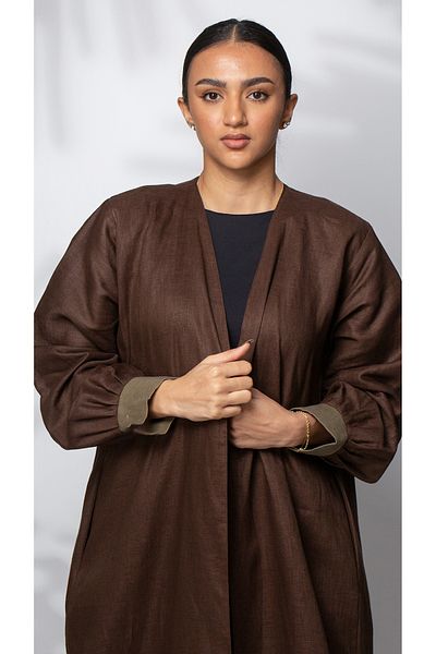 outline The eco-friendly branch abaya