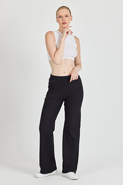 COMEOR Γυναικείο μαύρο ψηλόμεσο φαρδύ παντελόνι με καμιζόλα με ραβδώσεις και ...