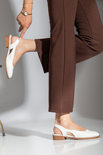 MaskButik Pantofi albi din piele de pori cu toc mic