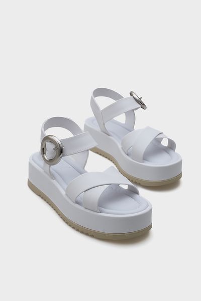 Capone Outfitters Γυναικεία σανδάλια Dolly Cross Strap Comfort Buckle Wedge Heeled