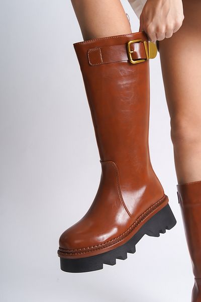 Capone Outfitters Trak Sole Metal Buckle Side Zipper Women's Boots