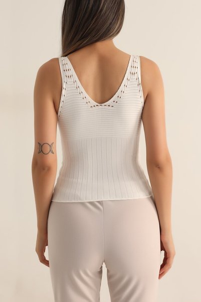 Aslında Look White Openwork Front Back V-Neck Sleeveless Knitwear Bady Blouse Athlete