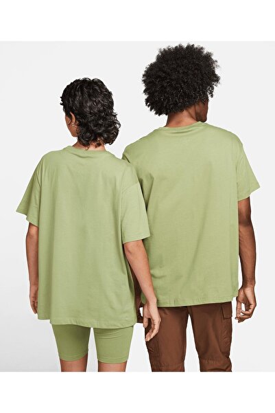 Nike Sportswear Essentials Short-Sleeve Kadın Tişört (YOUSPORTSWEAR)