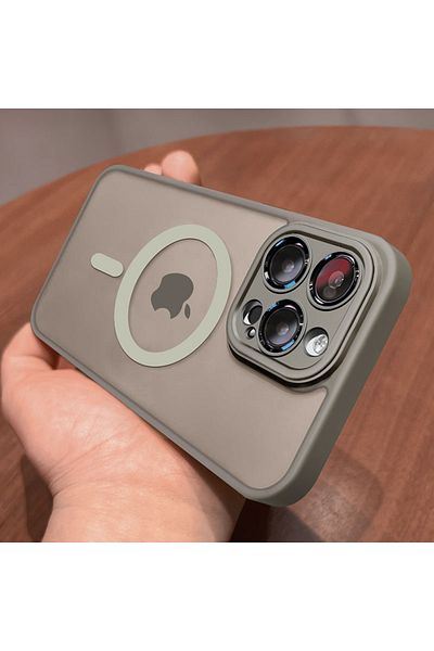 Choice جراب شحن لاسلكي مغناطيسي مقاوم للصدمات لهاتف iPhone 15 Pro رمادي غير لامع
