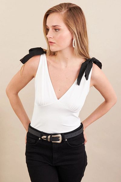 Cool & Sexy Women's White Contrast Bow Blouse Ey3104